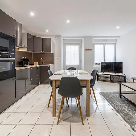 Apartment Le Carnot'S - Wifi - Proche Port Cancale